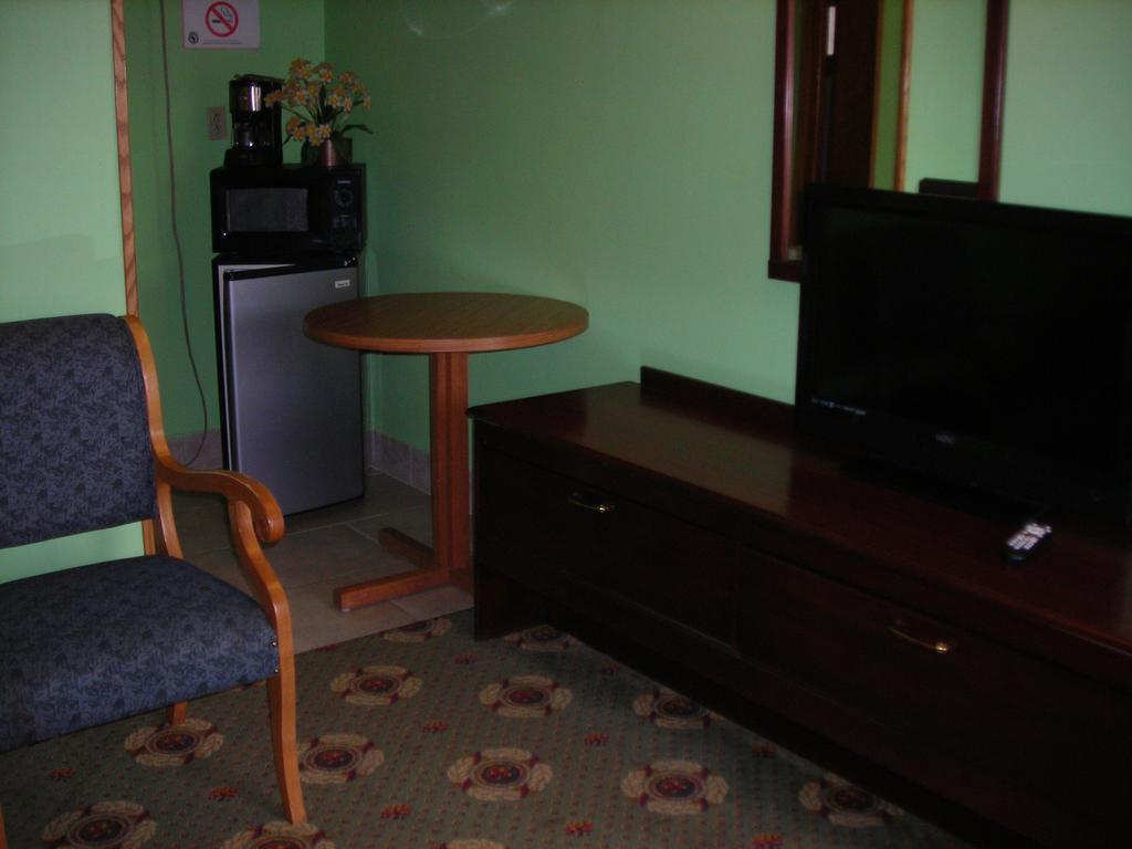 Deer Trail Motel 위스콘신 델즈 객실 사진