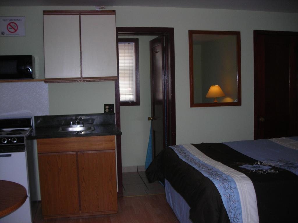 Deer Trail Motel 위스콘신 델즈 객실 사진