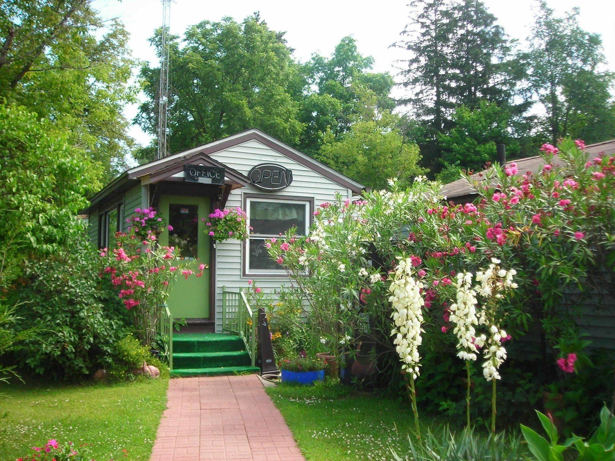 Deer Trail Motel 위스콘신 델즈 외부 사진