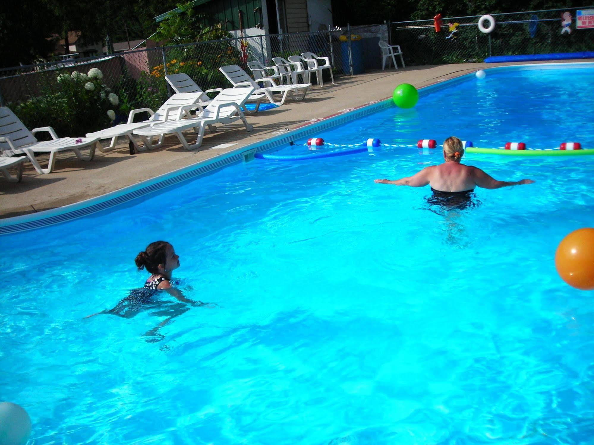 Deer Trail Motel 위스콘신 델즈 외부 사진